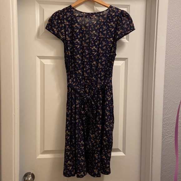 Navy blue floral print shirt sleeved dress - Picture 7 of 8